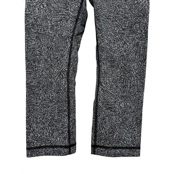 Lululemon Wunder Under Luon Ripple Jacquard Black White Crop Leggings Sz 2 - Picture 7 of 9